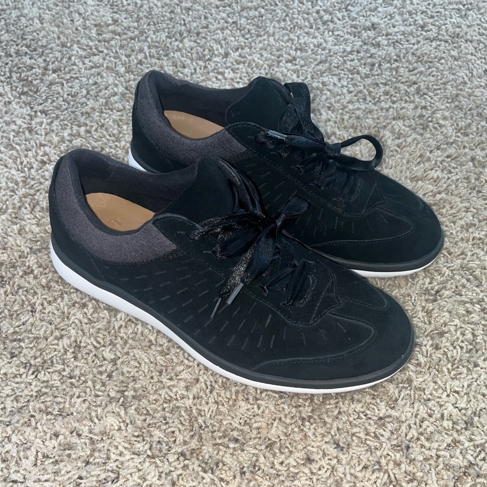 Ugg Black Australia Victoria Lace-up Suede